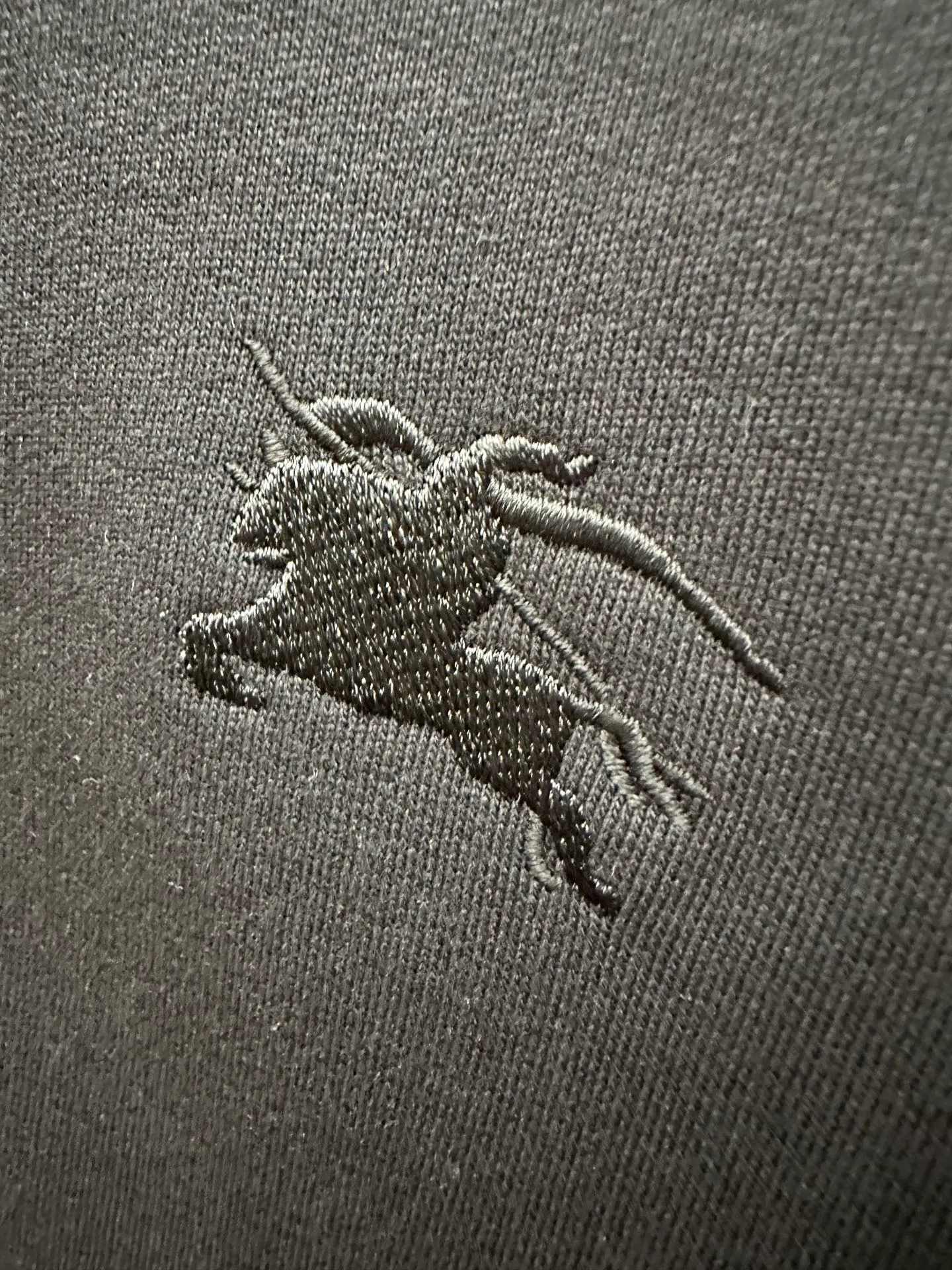 BURBERRY ： ， ， Wear-Resistant， 。 ， ， ， 。 ， ， 1： ， ， ， ， 。 2： 、 、 ， ， ， ， ， ±0.1mm 。 ： SIZE: S M L XL